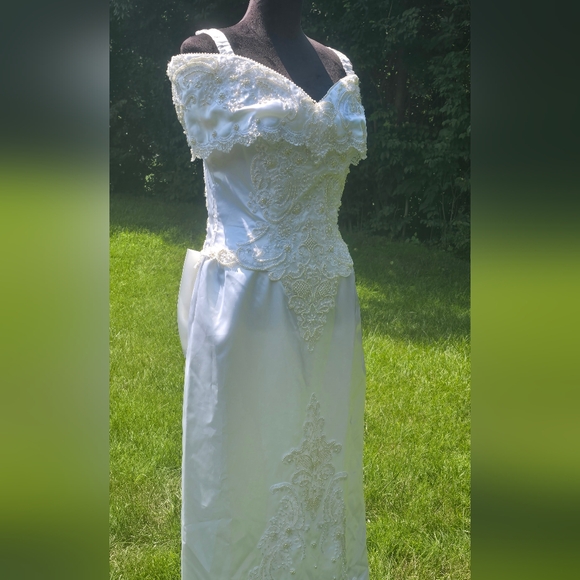 Morilee White Wedding Dress Tailored - Picture 1 of 8